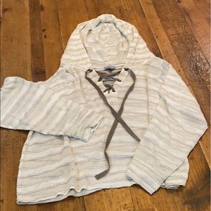 L/S beige and cream hooded sweater by Abeline.